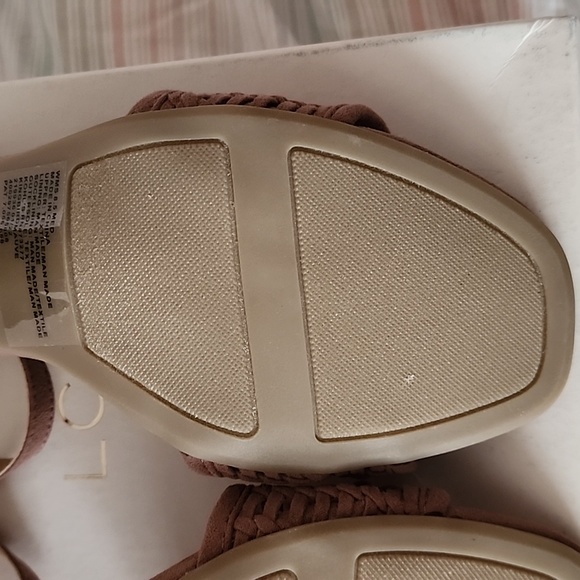 LC Lauren Conrad Heels Size 8 1/2 - Picture 11 of 17